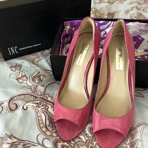 Excellent condition open toe heel